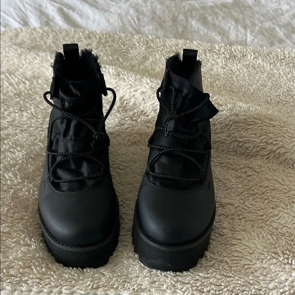 Ugg Classic Rising Toggle Platform Boots - Picture 2 of 6